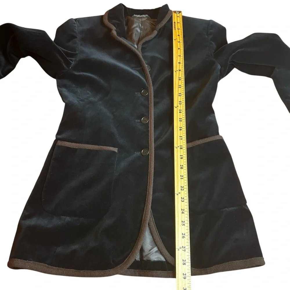 Laura Ashley Vintage Black Velvet Jacket/Blazer womens size 6 classic academia